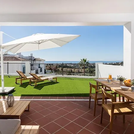 Apartment Amazing New Apt. Golf - Spa - 6 Pools 462 Estepona
